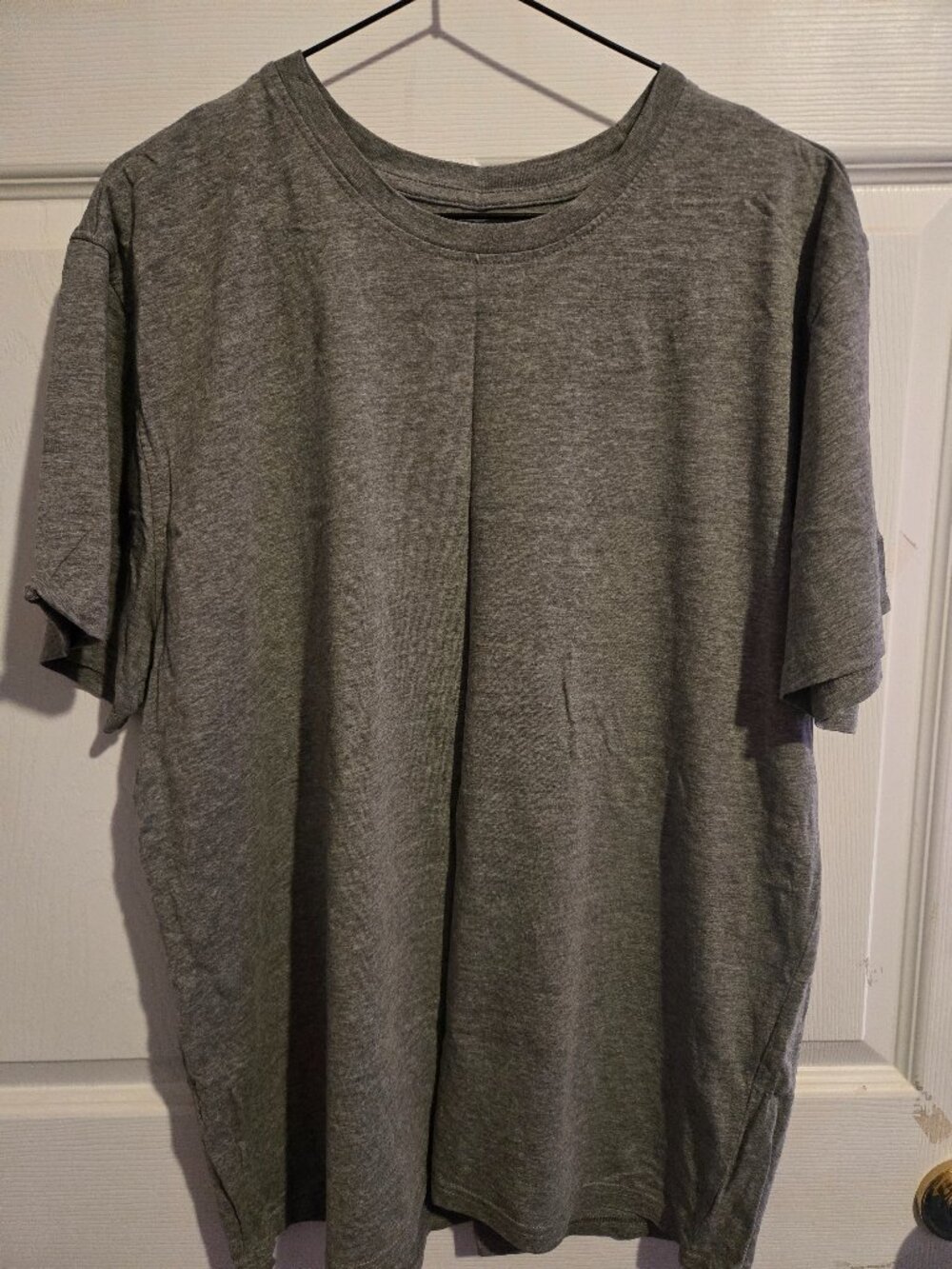 Plain grey t-shirt